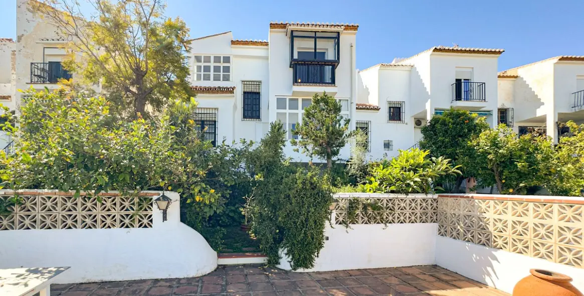 Sale of semi-detached house in La Cala del Moral 3