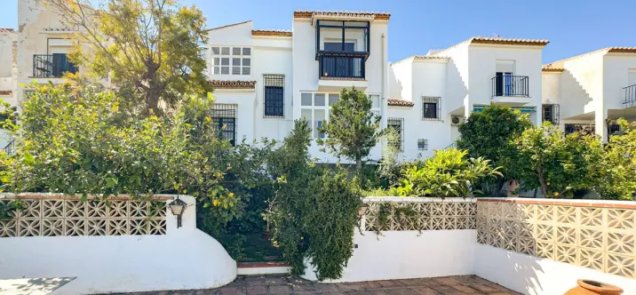 Sale of semi-detached house in La Cala del Moral 2