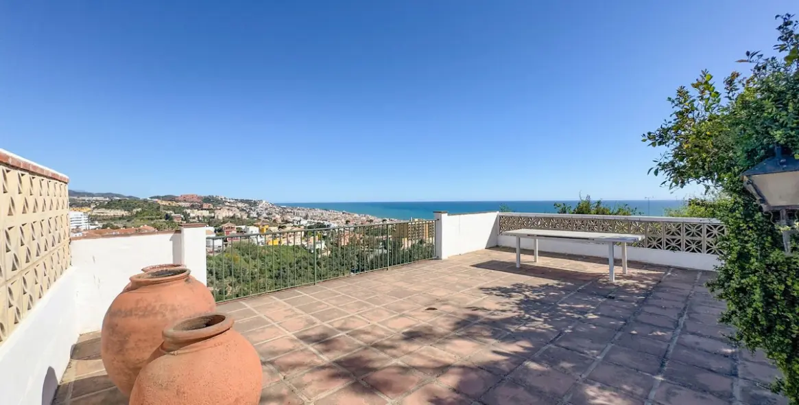 Sale of semi-detached house in La Cala del Moral 4