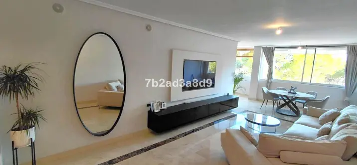 Sale of middle floor apartment in Nagüeles 1
