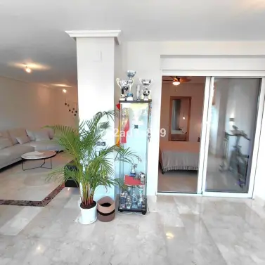 Sale of middle floor apartment in Nagüeles