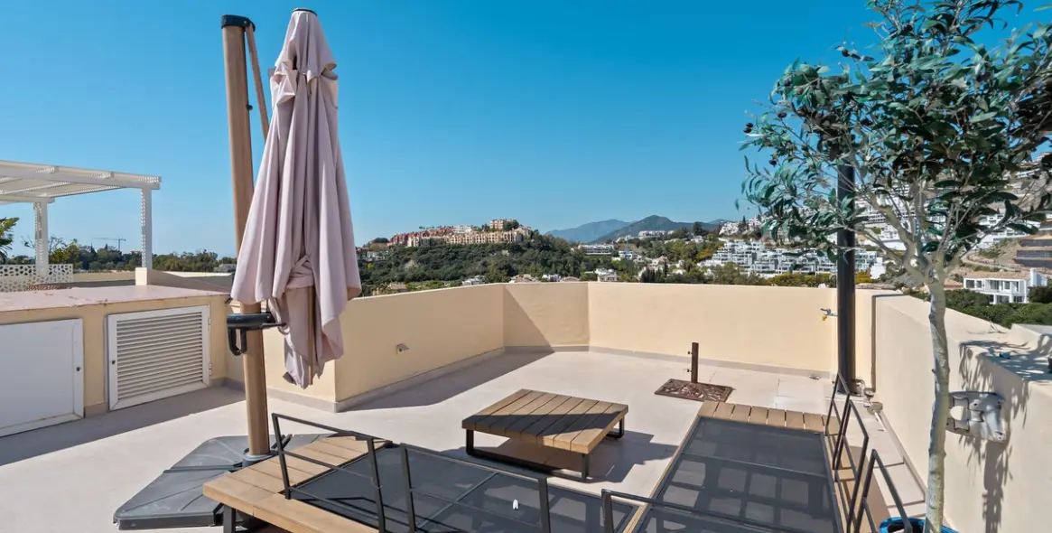 Sale of penthouse in La Quinta 2