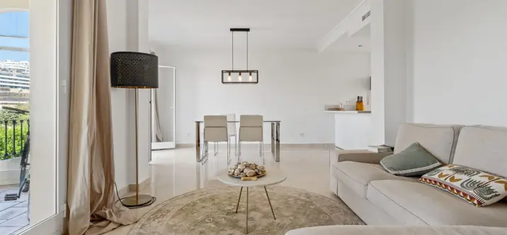 Sale of penthouse in La Quinta 4