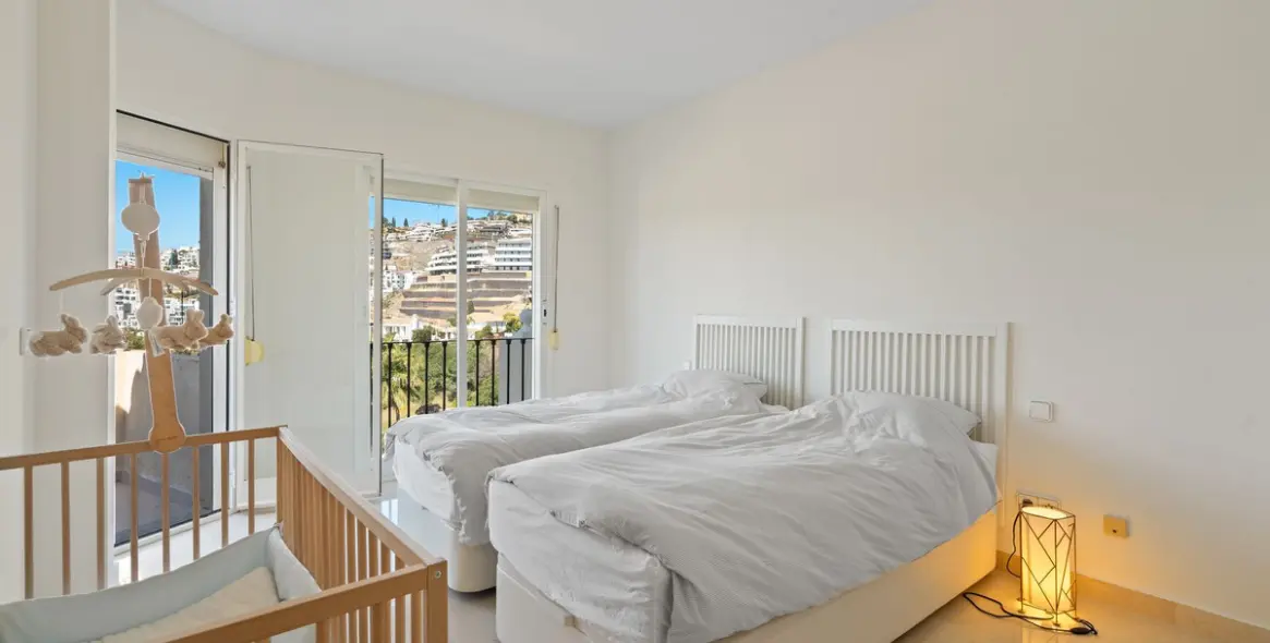 Sale of penthouse in La Quinta 10