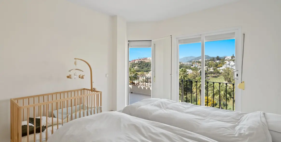 Sale of penthouse in La Quinta 11