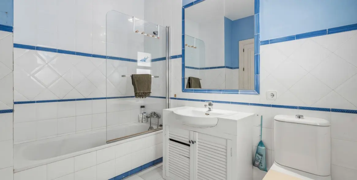 Sale of penthouse in La Quinta 12