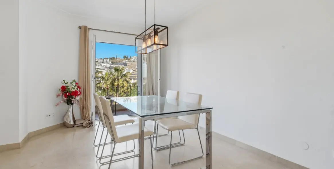 Sale of penthouse in La Quinta 17