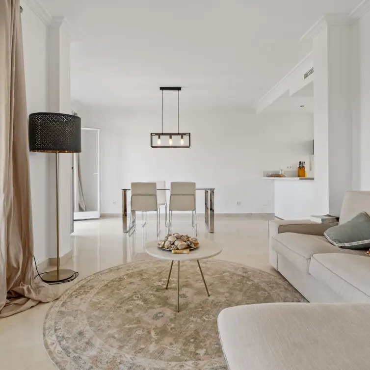 Sale of penthouse in La Quinta