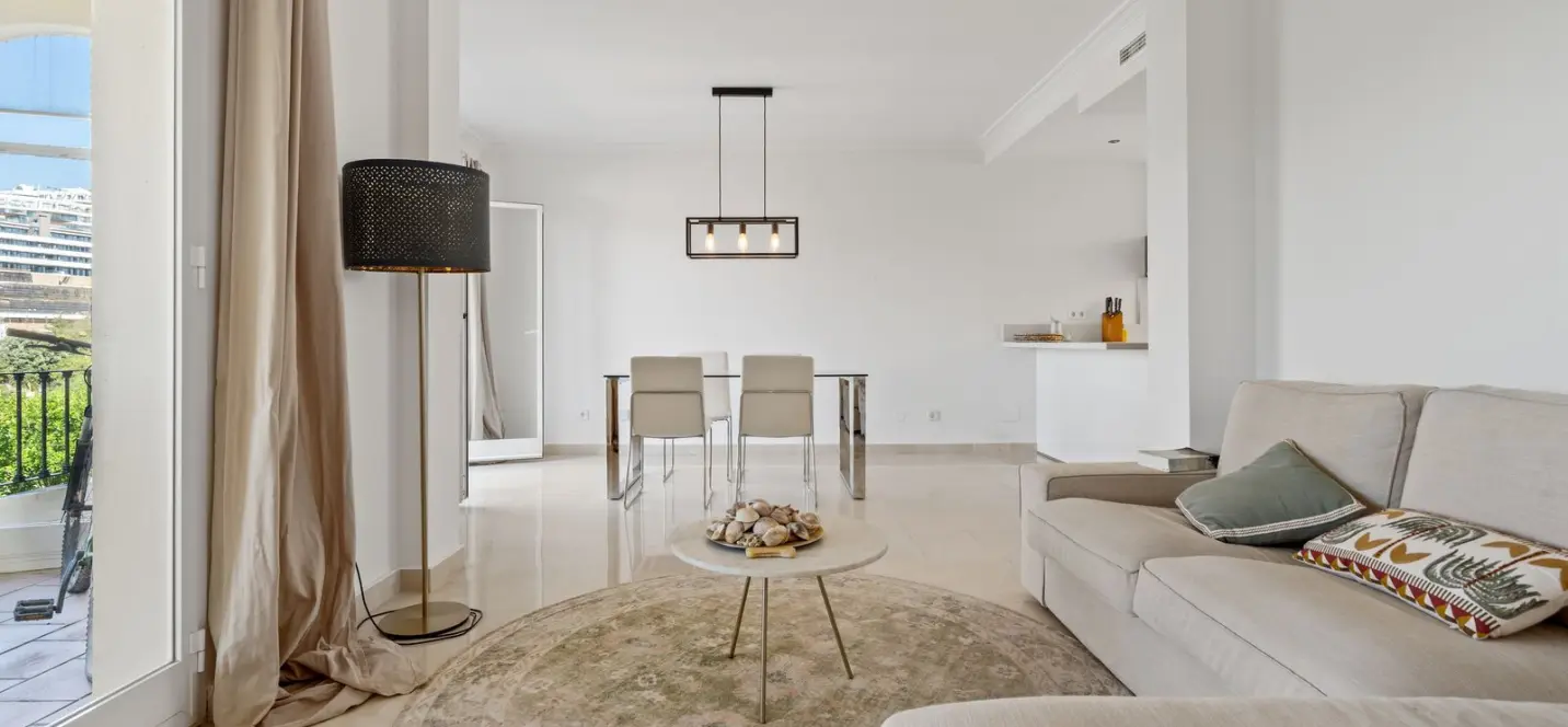 Sale of penthouse in La Quinta 4