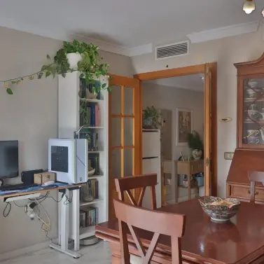 Продажа апартаментов на среднем этаже в Málaga