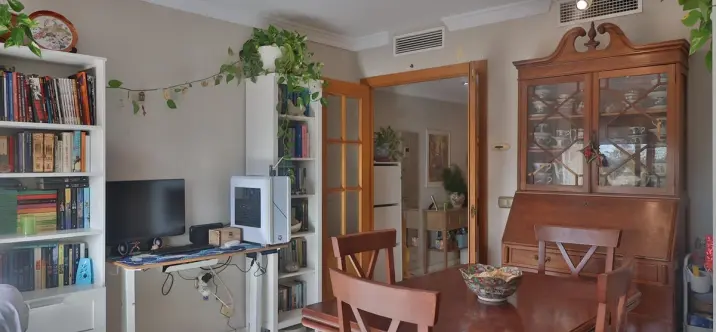 Продажа апартаментов на среднем этаже в Málaga 0