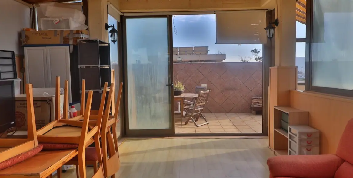 Sale of middle floor apartment in Málaga 32