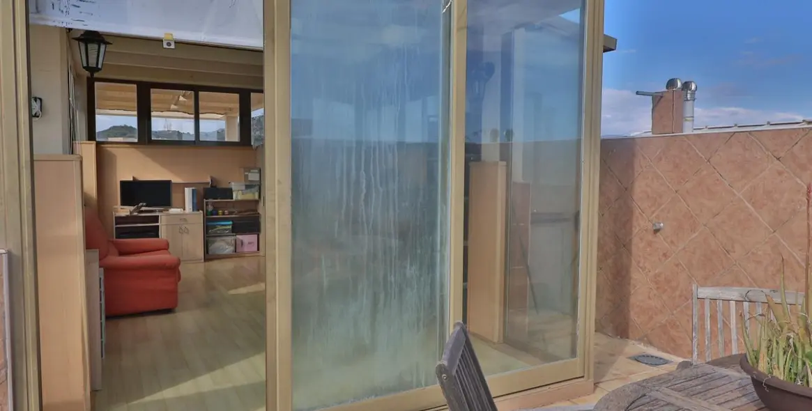 Sale of middle floor apartment in Málaga 46