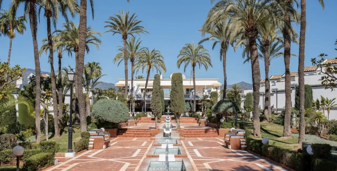 Продажа таунхауса в New Golden Mile 1