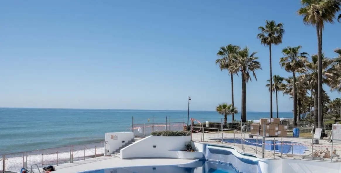 Продажа таунхауса в New Golden Mile 3