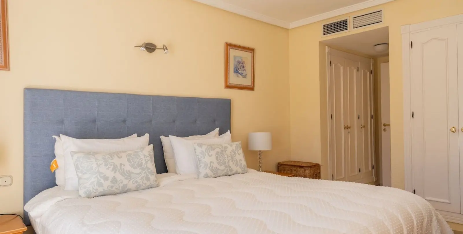 Venta de adosado en New Golden Mile 18