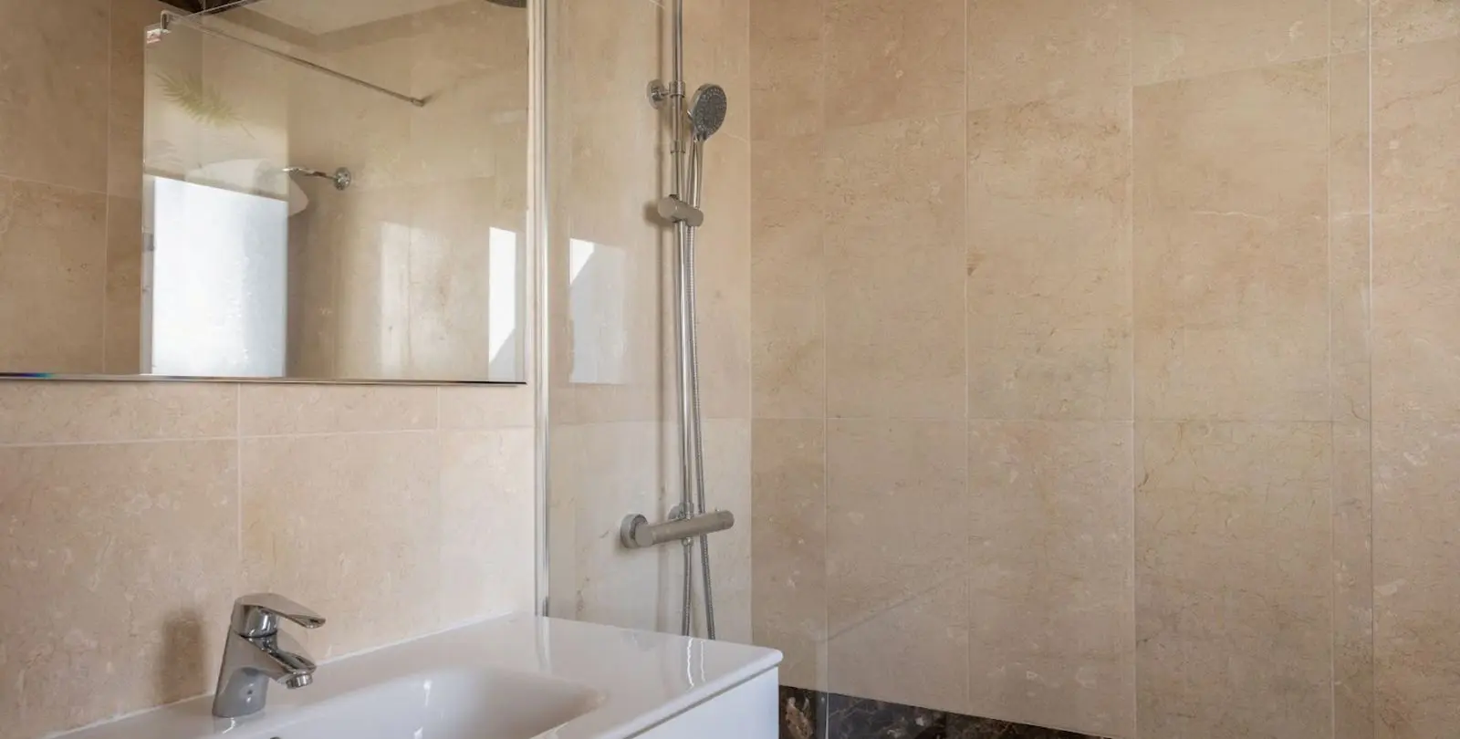 Venta de adosado en New Golden Mile 34