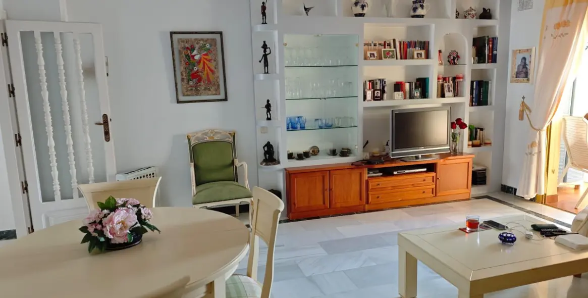 Продажа апартаментов на среднем этаже в Marbella 7