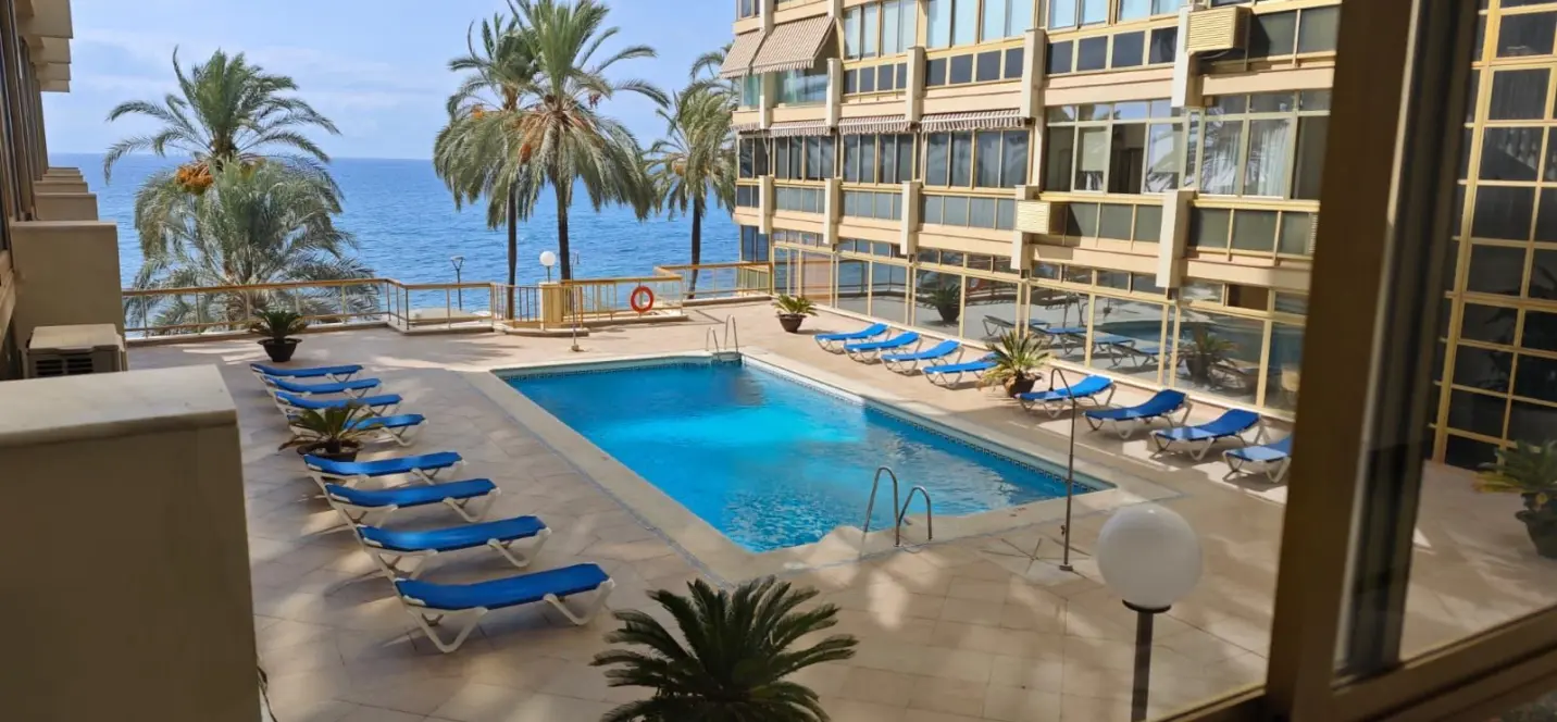 Продажа апартаментов на среднем этаже в Marbella 0