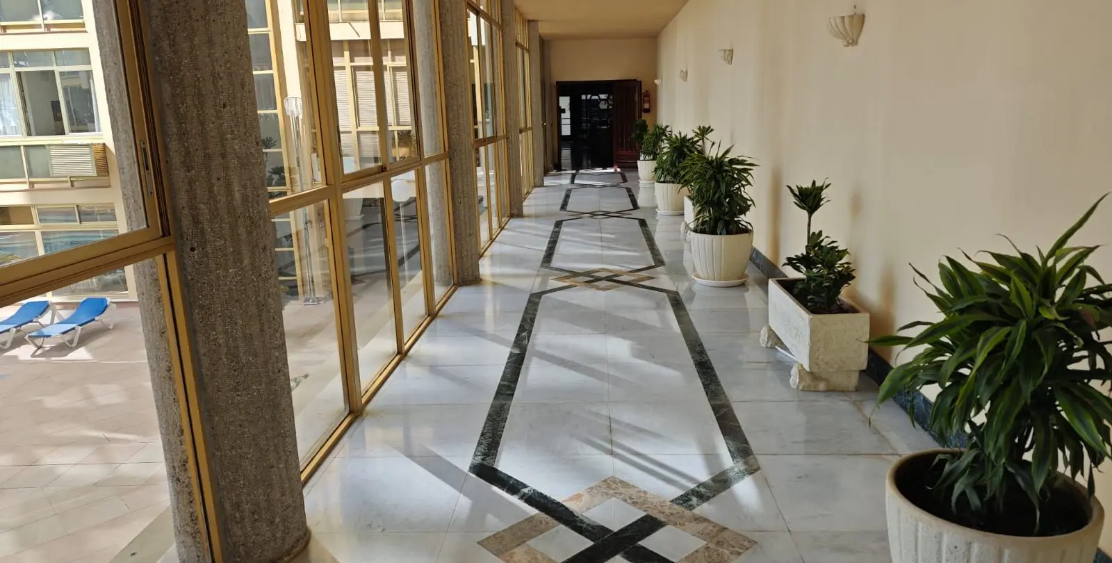 Продажа апартаментов на среднем этаже в Marbella 12