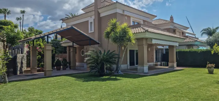 Sale of semi-detached house in Santa Clara 0