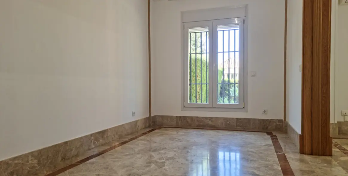 Sale of semi-detached house in Santa Clara 12