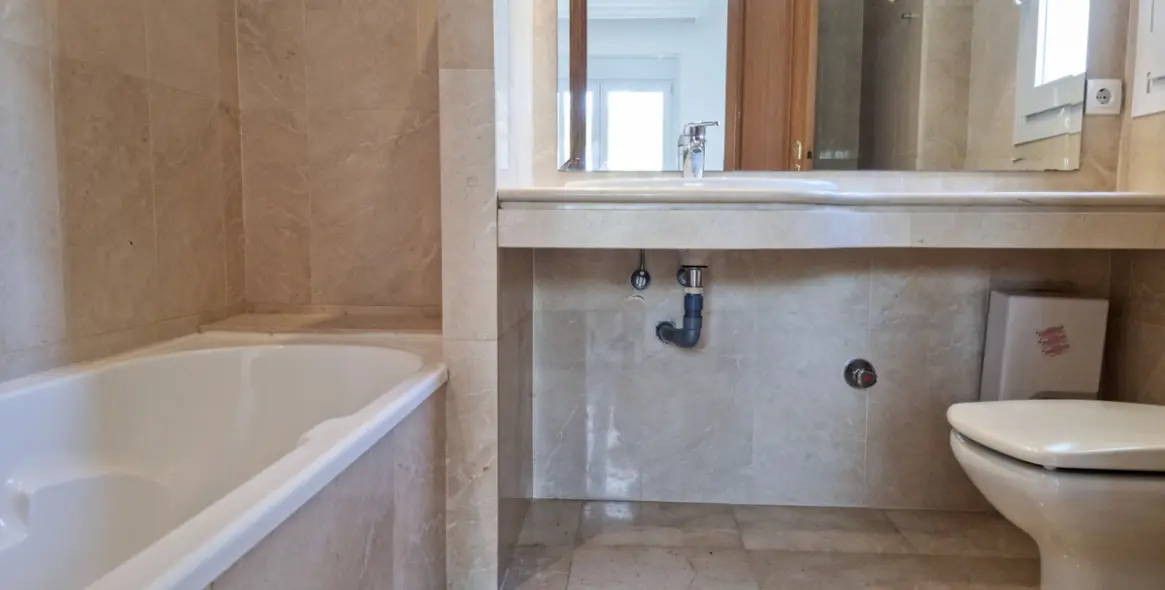 Sale of semi-detached house in Santa Clara 19