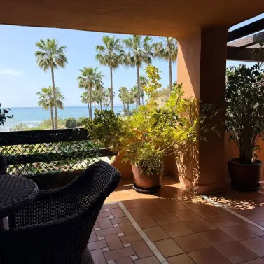 Venta de apartamento en planta baja en Estepona