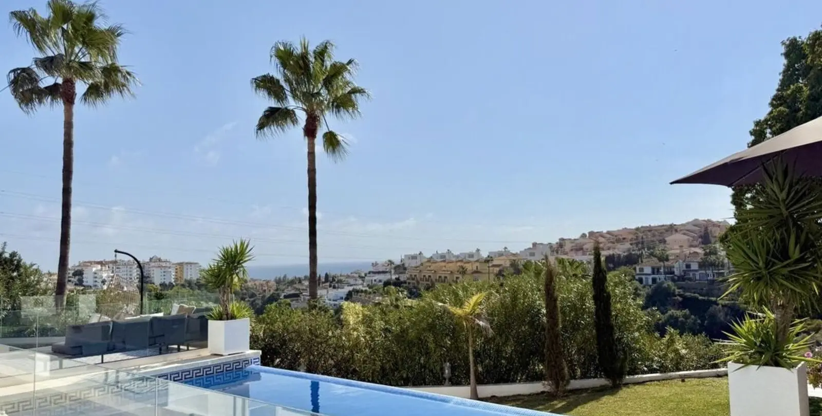 Sale of detached villa in Riviera del Sol 1