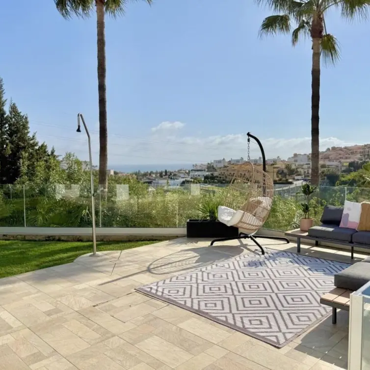Sale of detached villa in Riviera del Sol