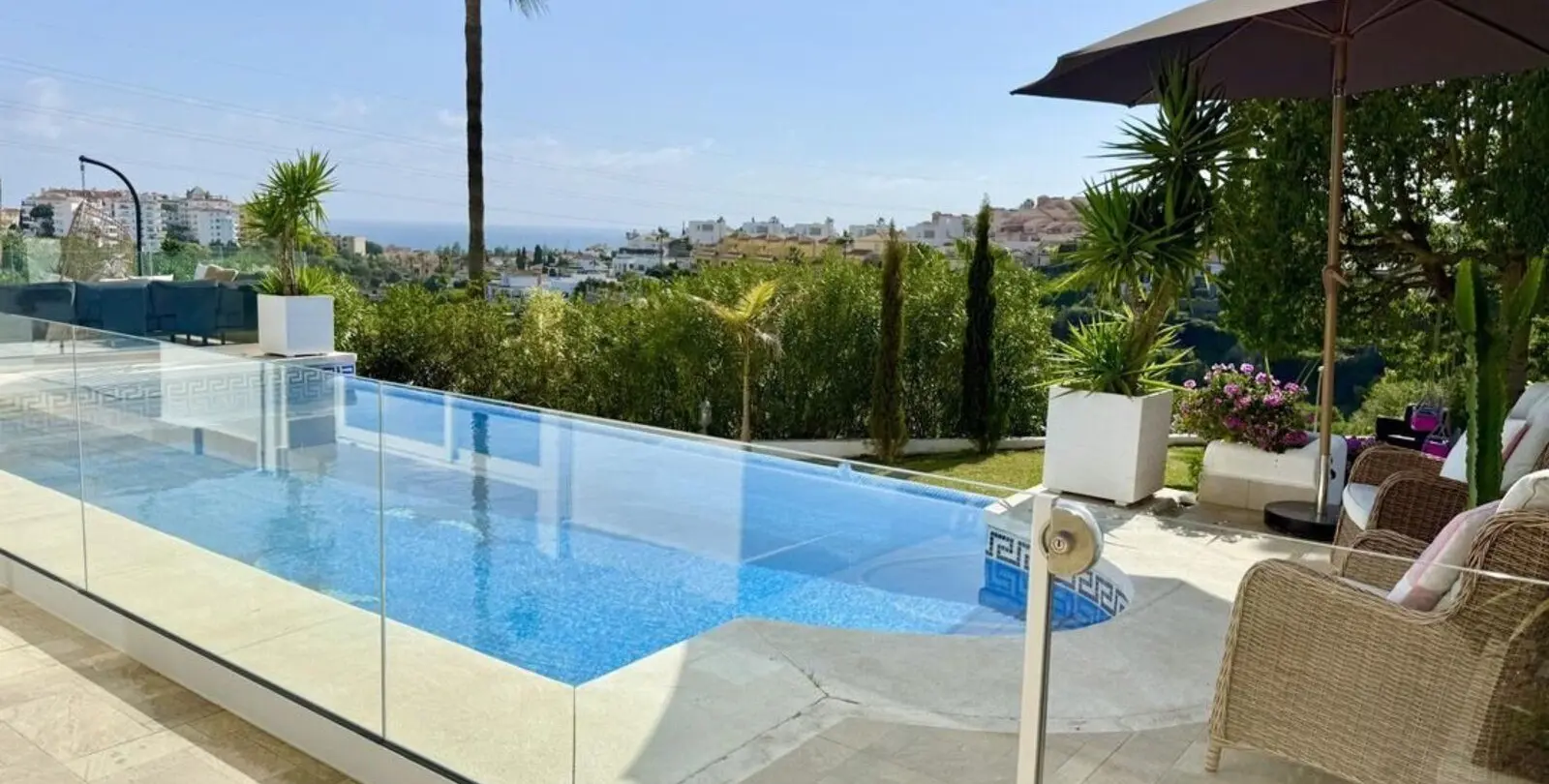 Sale of detached villa in Riviera del Sol 3