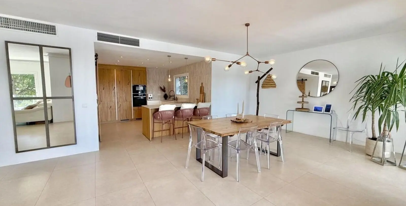 Sale of detached villa in Riviera del Sol 9