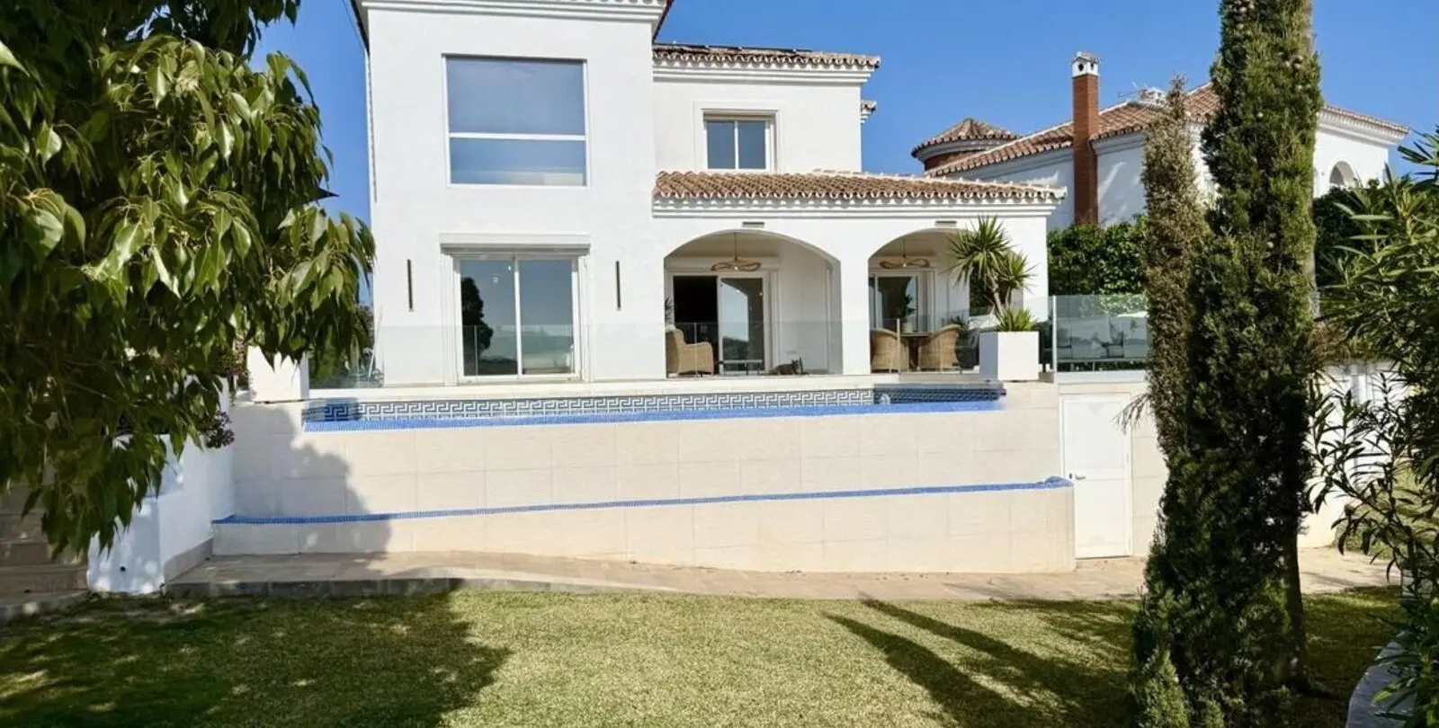 Sale of detached villa in Riviera del Sol 15