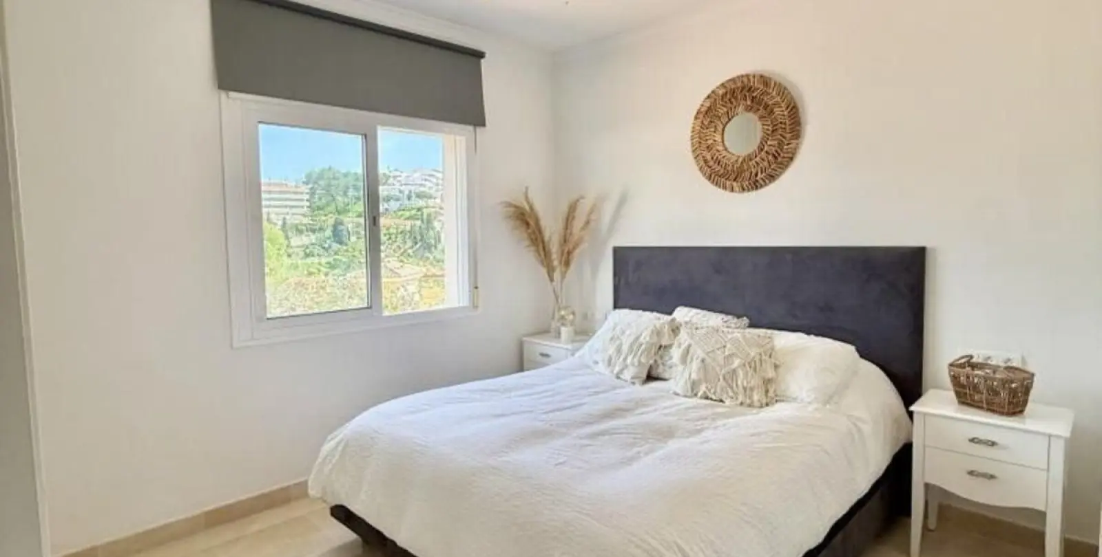 Sale of detached villa in Riviera del Sol 27
