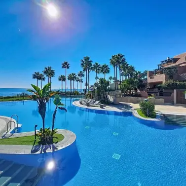 Venta de apartamento en planta baja en Estepona