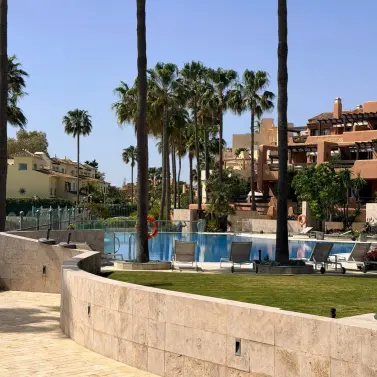 Venta de apartamento en planta baja en Estepona