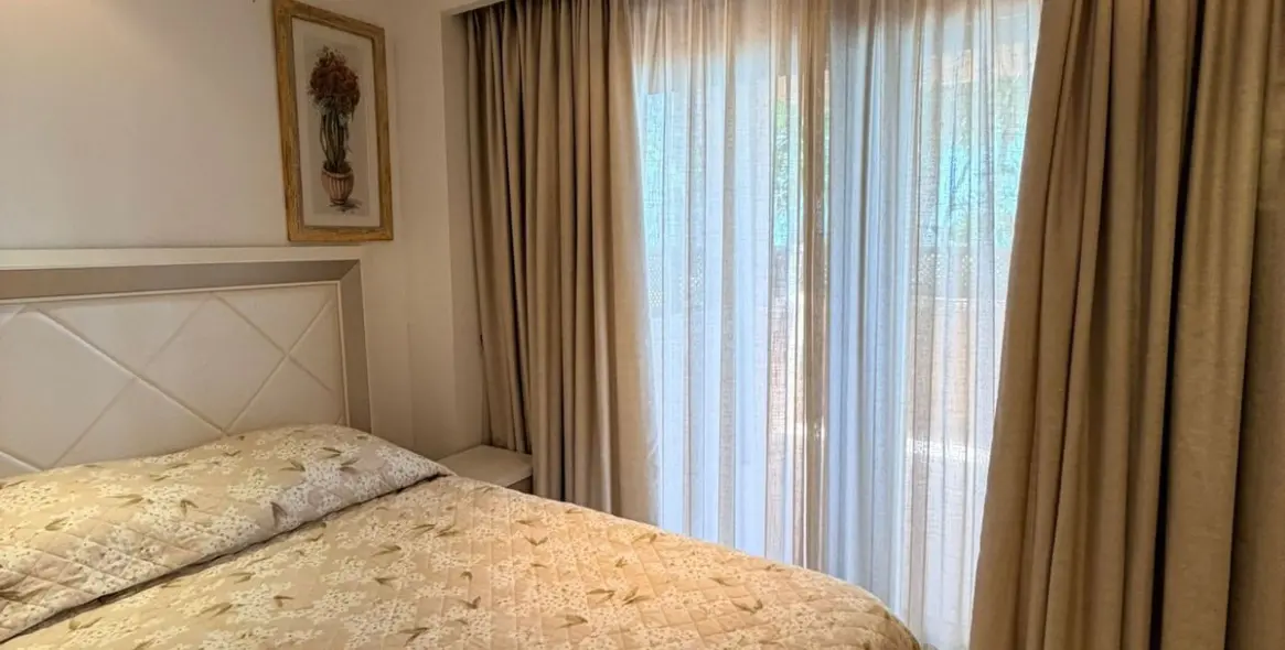 Venta de apartamento en planta baja en Estepona 11