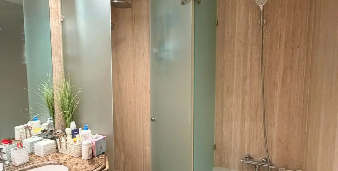 Venta de apartamento en planta baja en Estepona 16