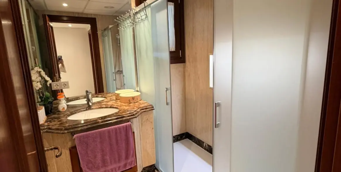 Venta de apartamento en planta baja en Estepona 18