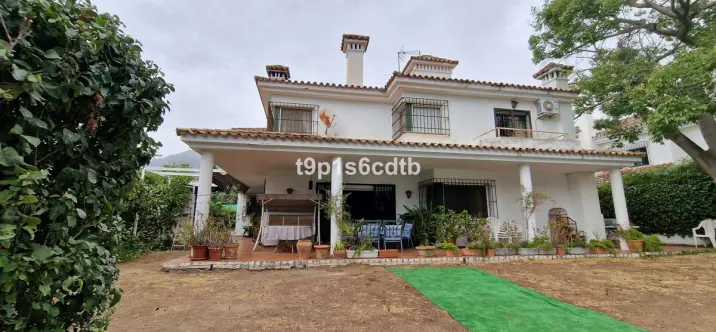 Venta de villa independiente en Marbella 3