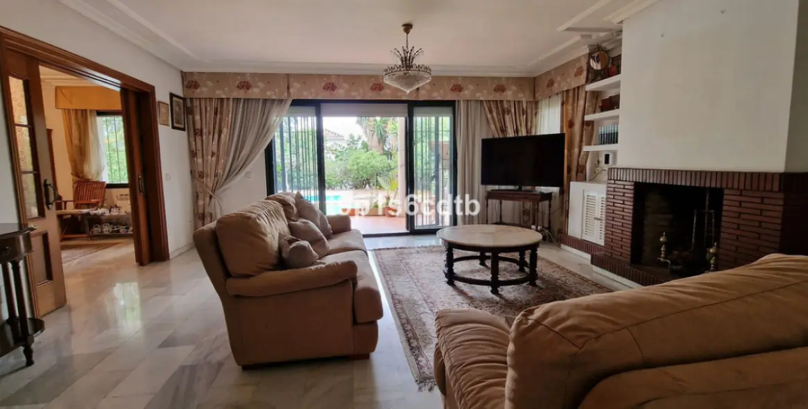 Venta de villa independiente en Marbella 8