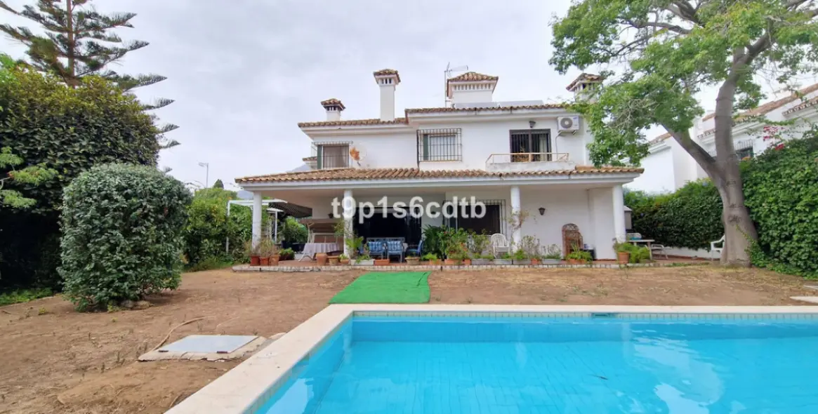 Venta de villa independiente en Marbella 34