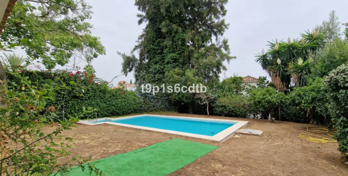 Venta de villa independiente en Marbella 35