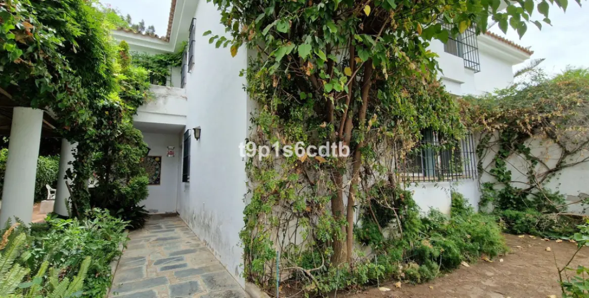 Venta de villa independiente en Marbella 41