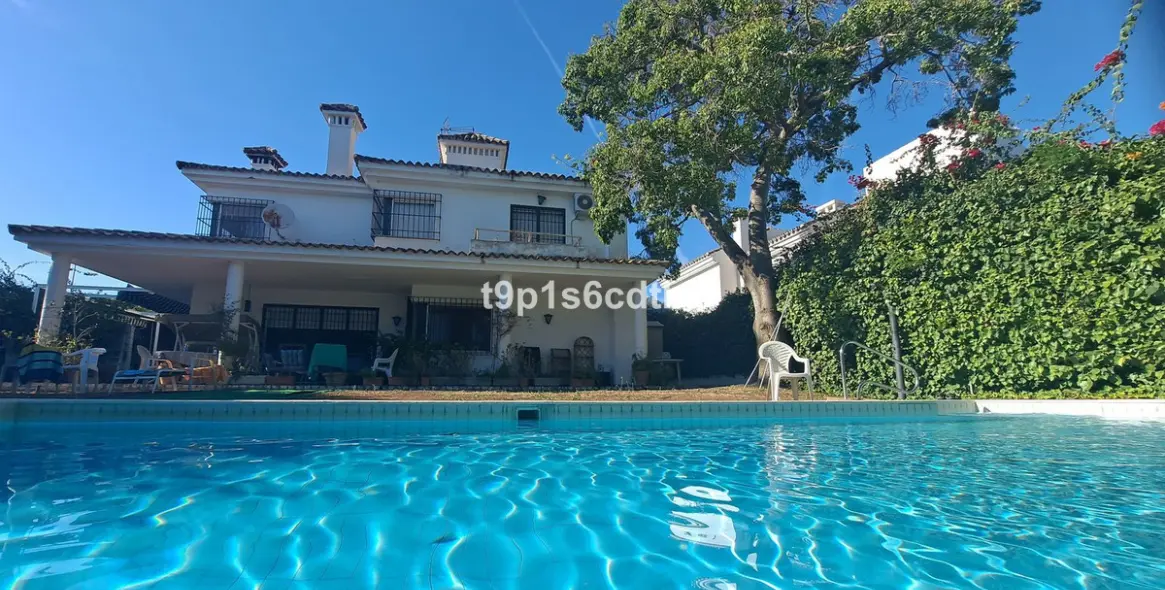 Venta de villa independiente en Marbella 43