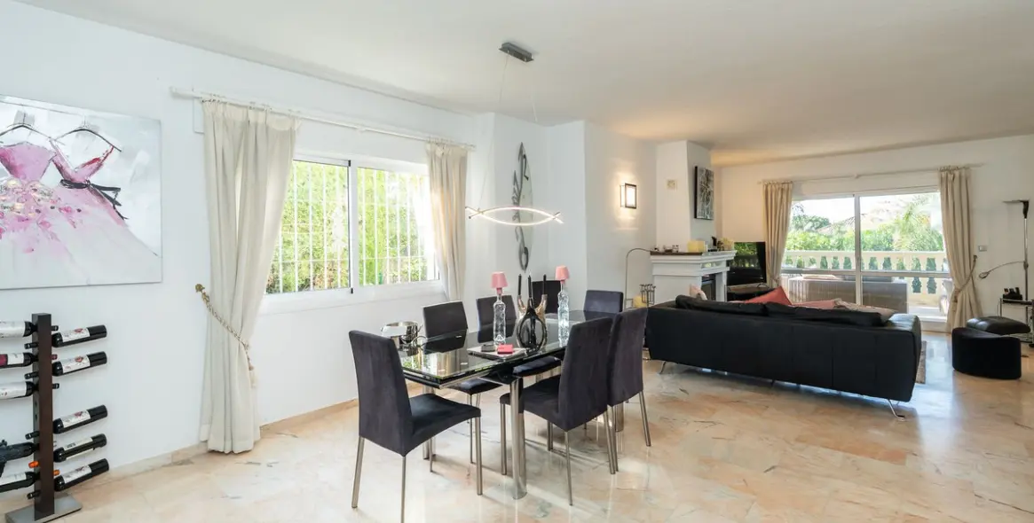 Venta de villa independiente en Marbesa 3