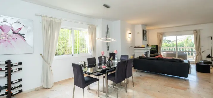 Venta de villa independiente en Marbesa 2