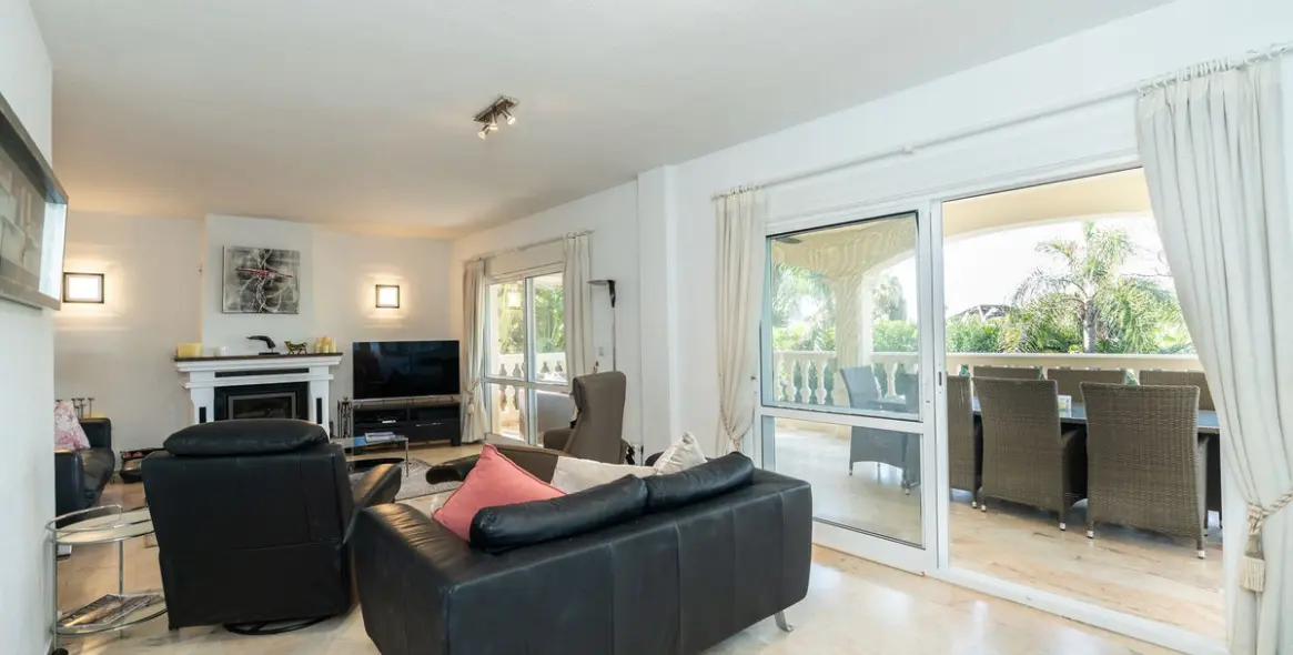 Venta de villa independiente en Marbesa 8