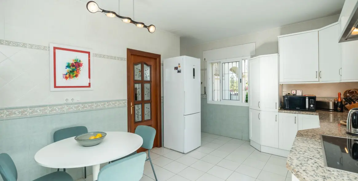 Venta de villa independiente en Marbesa 16