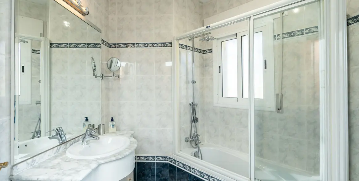 Venta de villa independiente en Marbesa 20